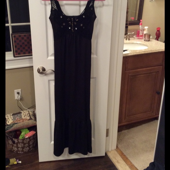 PRICE REDUCED🎉Mandees Black maxi dress with beads - Picture 1 of 4